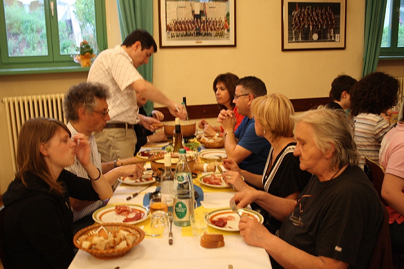 assemblea_e_cena_sociale_2011 (049).jpg